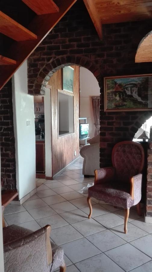 Hamba Kancane Ma-Africa Guest House Graskop Ngoại thất bức ảnh