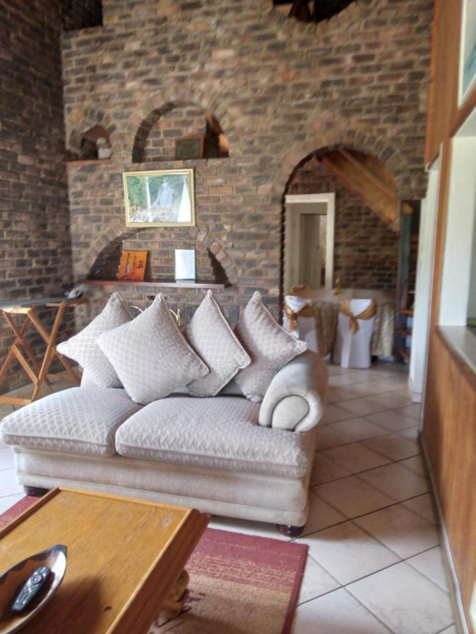 Hamba Kancane Ma-Africa Guest House Graskop Ngoại thất bức ảnh